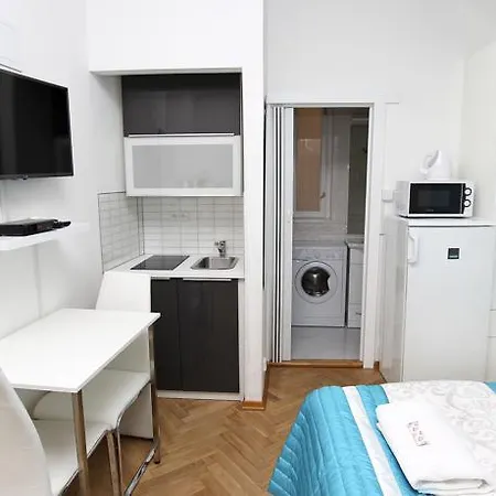 Saturn 7 Apartment Prague